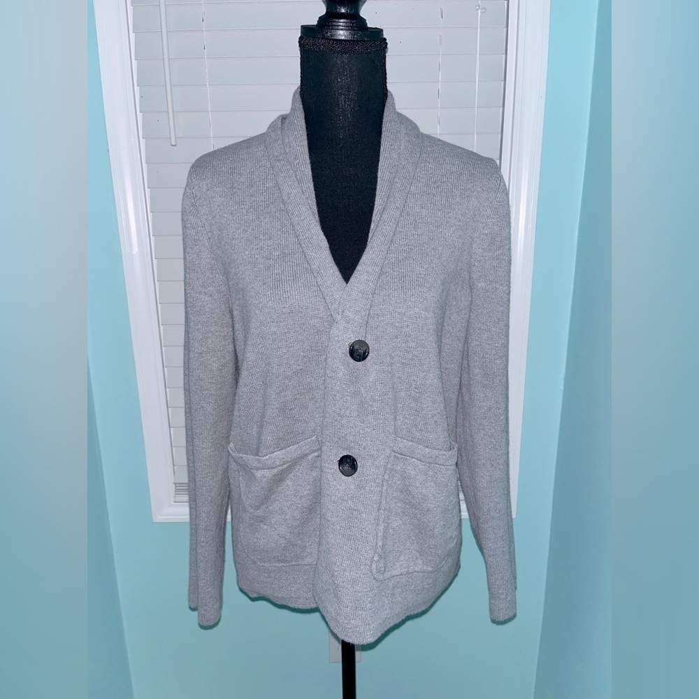 Men’s Express Sweater/Size Medium